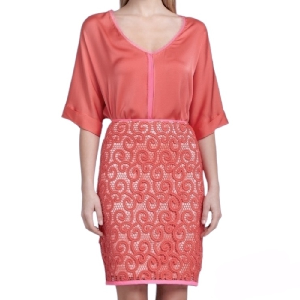 New Elie Tahari Crochet Bella Pencil Skirt Coral Pink Size 2 (bin 1R)